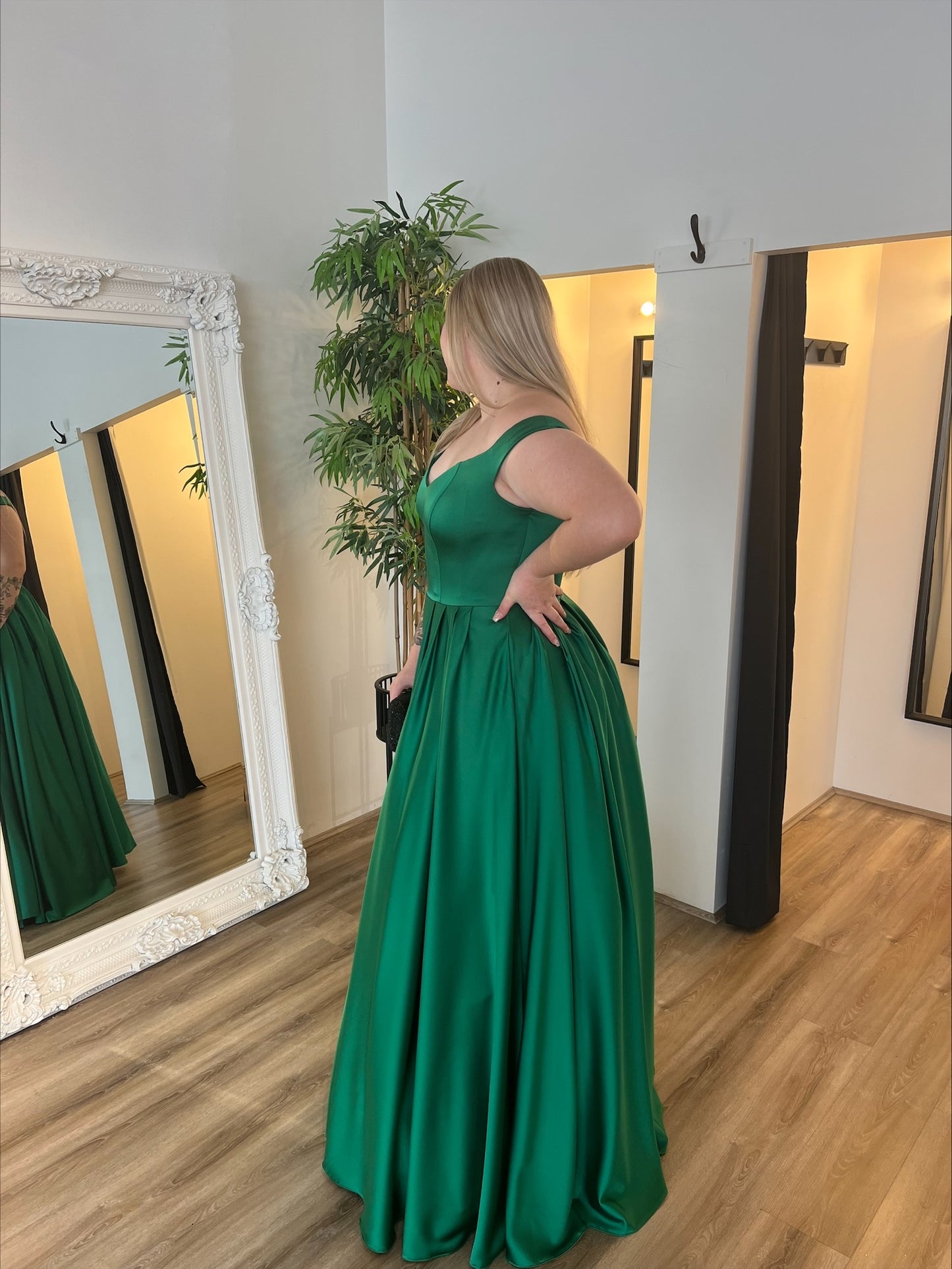 Bella Gown Emerald Green