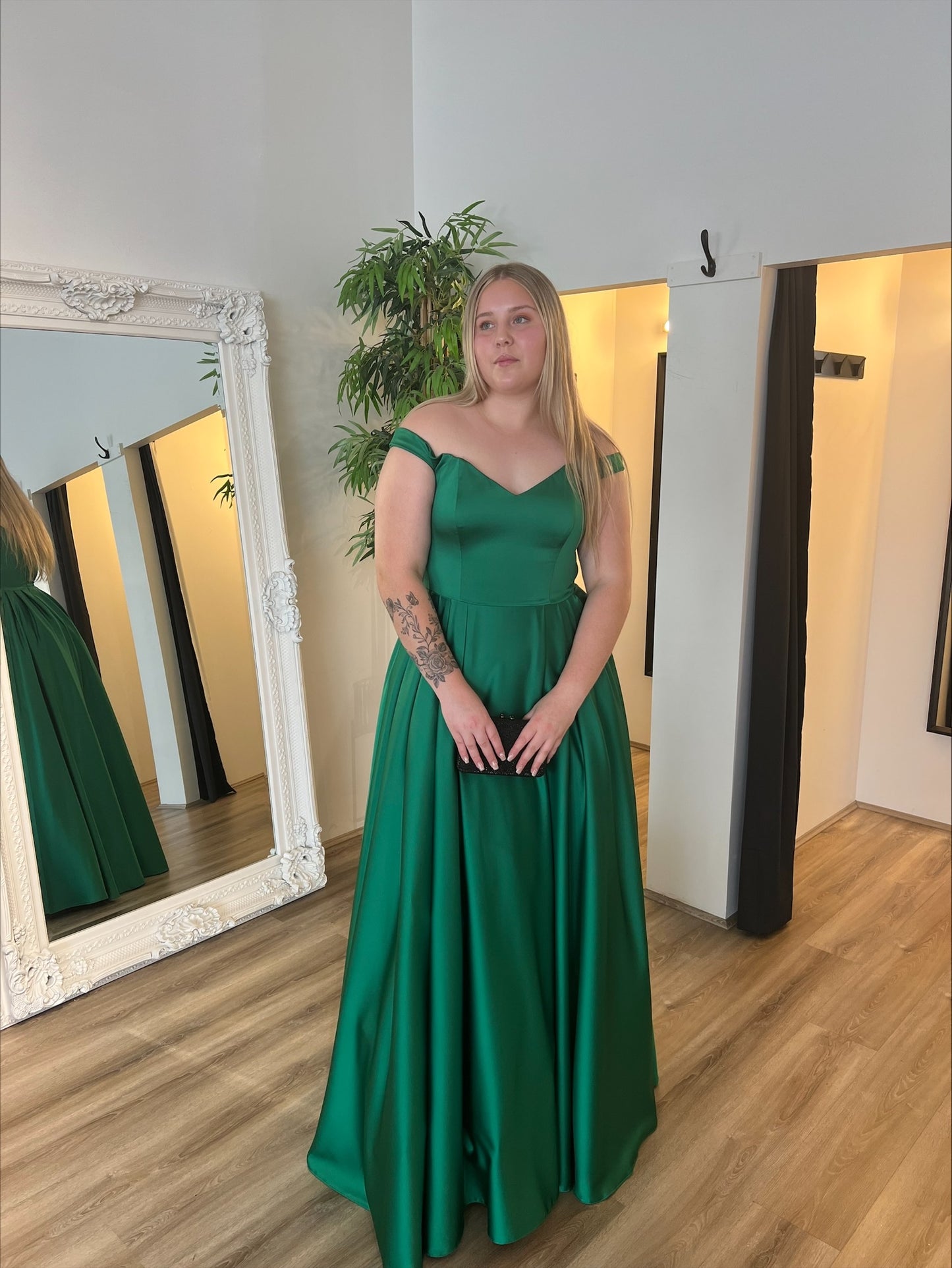 Bella Gown Emerald Green
