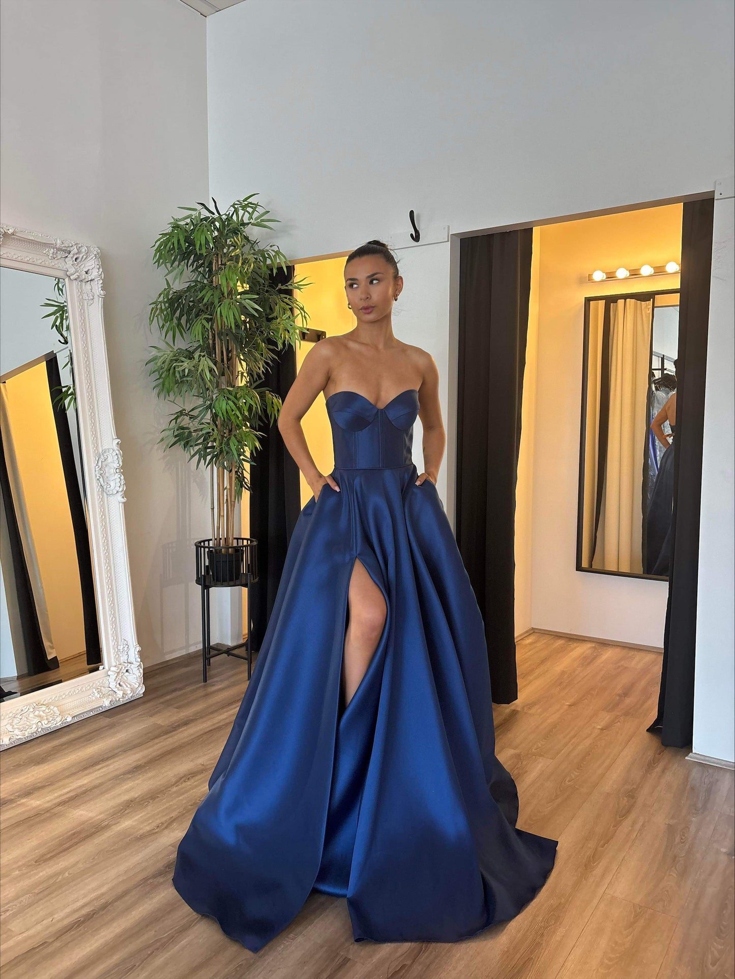 Madeleine Gown Navy