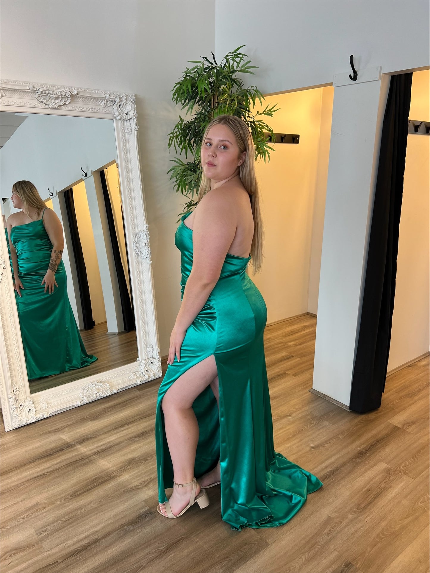 Scarlett Gown Emerald Green